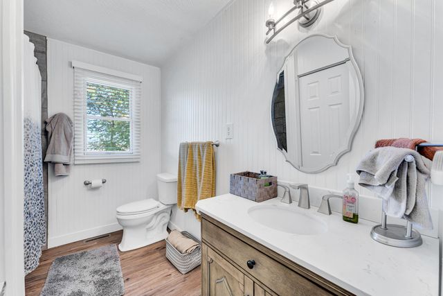 1301 Sanders Road, Kissee Mills, MO 65680