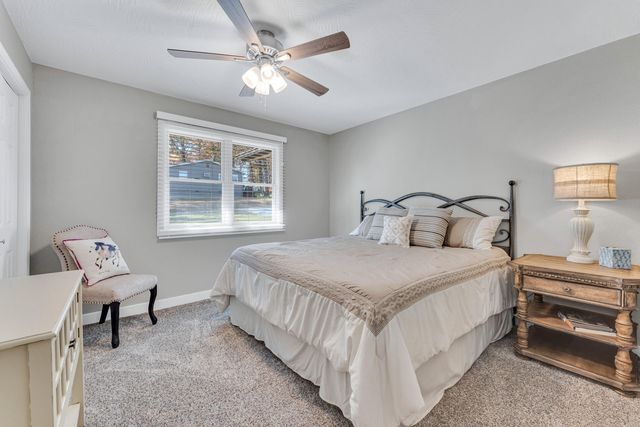1301 Sanders Road, Kissee Mills, MO 65680