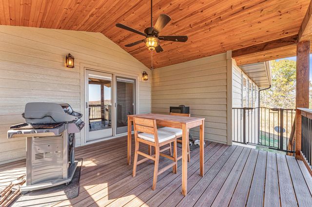 1301 Sanders Road, Kissee Mills, MO 65680