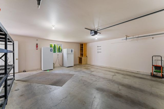 620 NW Morgan Lane, Grants Pass, OR 97526