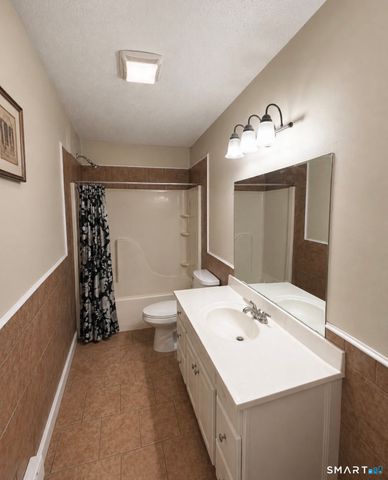 501 Scott Road 24, Waterbury, CT 06705