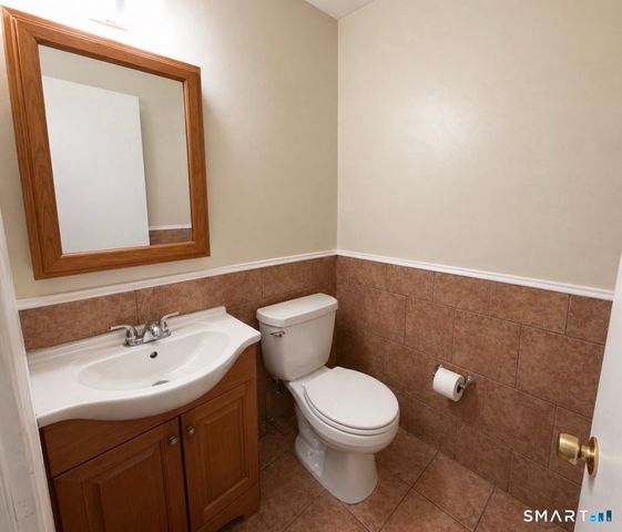 501 Scott Road 24, Waterbury, CT 06705