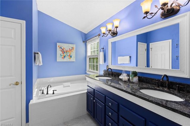 4810 Weston Place, Jamestown, NC 27282