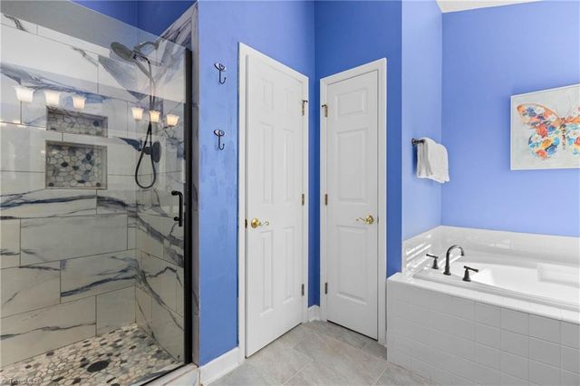 4810 Weston Place, Jamestown, NC 27282