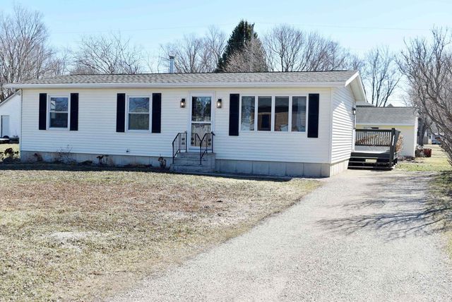 320 Pine Street, Osage, IA 50461