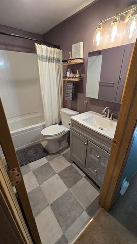 320 Pine Street, Osage, IA 50461