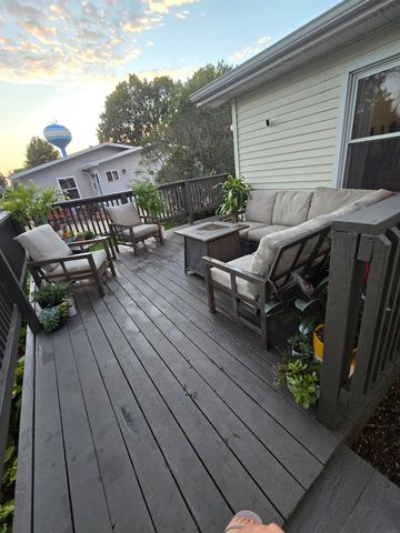 320 Pine Street, Osage, IA 50461