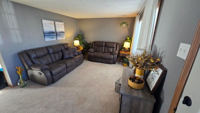 320 Pine Street, Osage, IA 50461