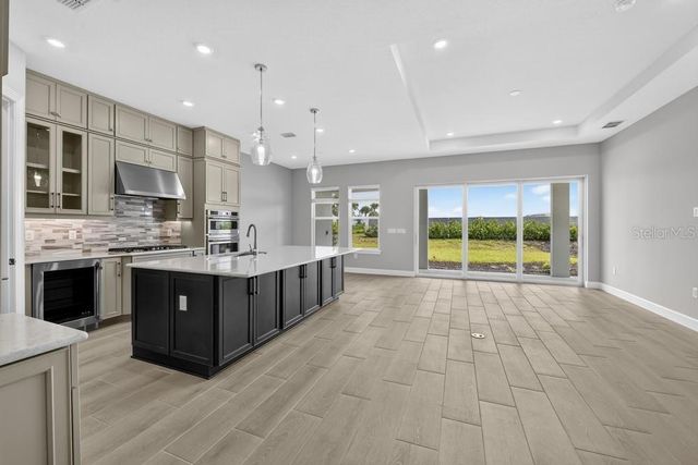 7700 BLUE MOON RUN, Sarasota, FL 34241