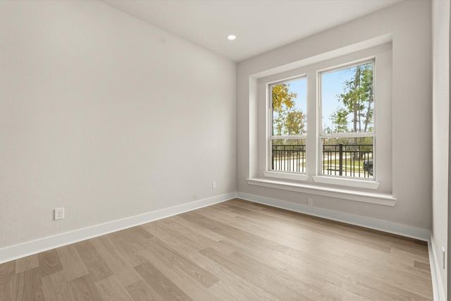 304 Fields Lane, Montgomery, TX 77316