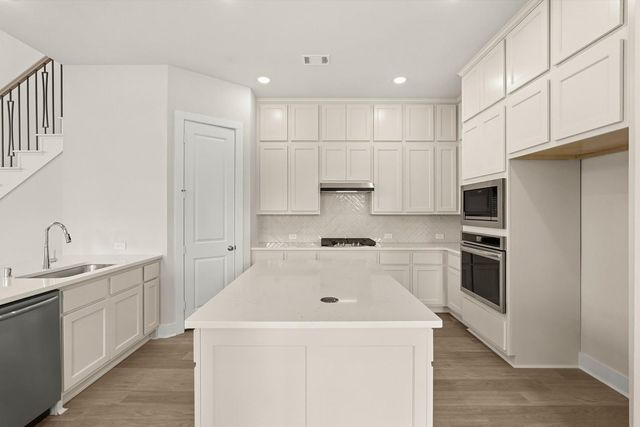 304 Fields Lane, Montgomery, TX 77316