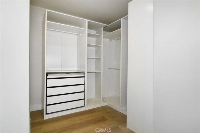 20100 Hatteras Street, Woodland Hills, CA 91367