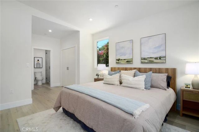 20100 Hatteras Street, Woodland Hills, CA 91367