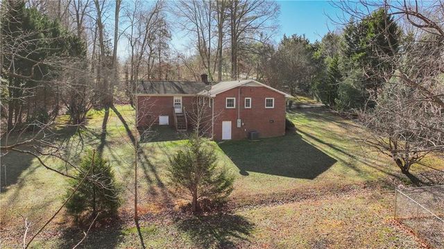 4202 Beaumont Drive, Sophia, NC 27350