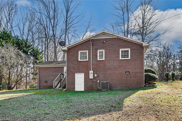 4202 Beaumont Drive, Sophia, NC 27350