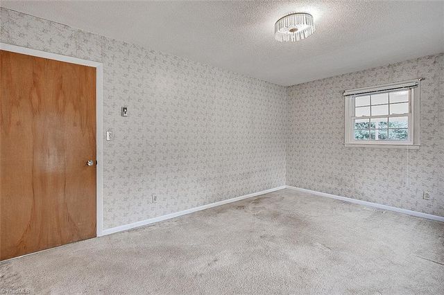 4202 Beaumont Drive, Sophia, NC 27350