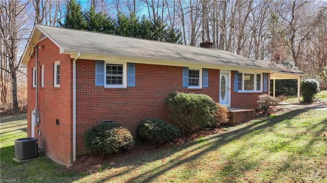 4202 Beaumont Drive, Sophia, NC 27350