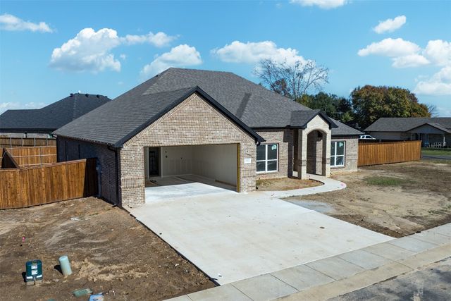502 Limestone Circle, Mabank, TX 75147