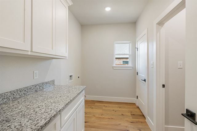 502 Limestone Circle, Mabank, TX 75147