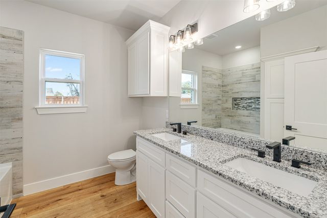 502 Limestone Circle, Mabank, TX 75147