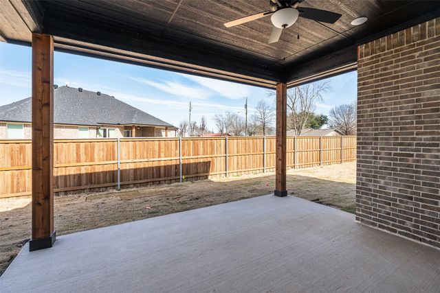 502 Limestone Circle, Mabank, TX 75147