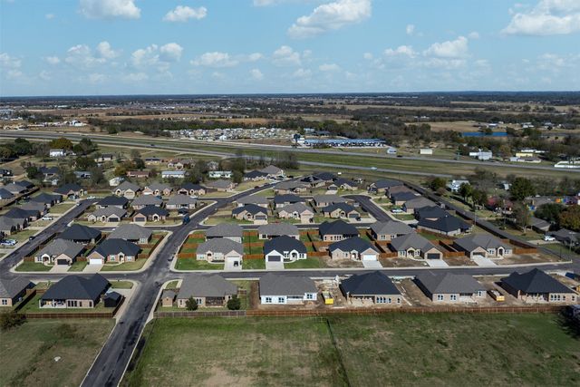 502 Limestone Circle, Mabank, TX 75147