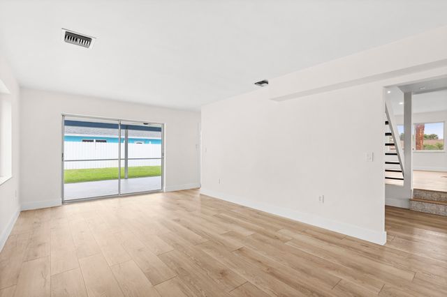 3905 Flag Drive, Palm Beach Gardens, FL 33410
