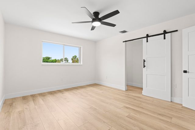 3905 Flag Drive, Palm Beach Gardens, FL 33410