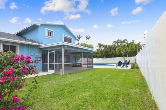 3905 Flag Drive, Palm Beach Gardens, FL 33410
