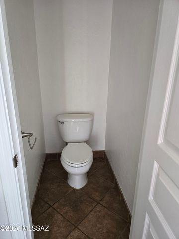 9035 E Calle Kuehn, Tucson, AZ 85715