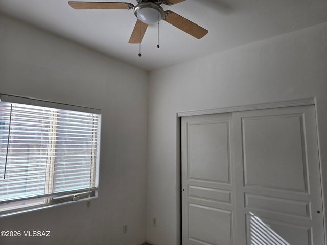 9035 E Calle Kuehn, Tucson, AZ 85715