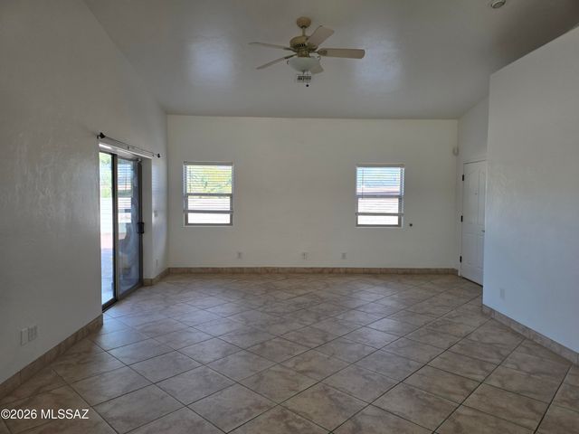 9035 E Calle Kuehn, Tucson, AZ 85715