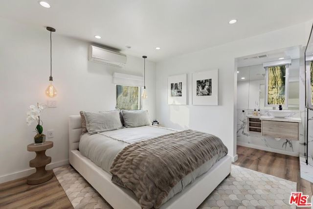 1255 Palisades Beach Road, Santa Monica, CA 90401