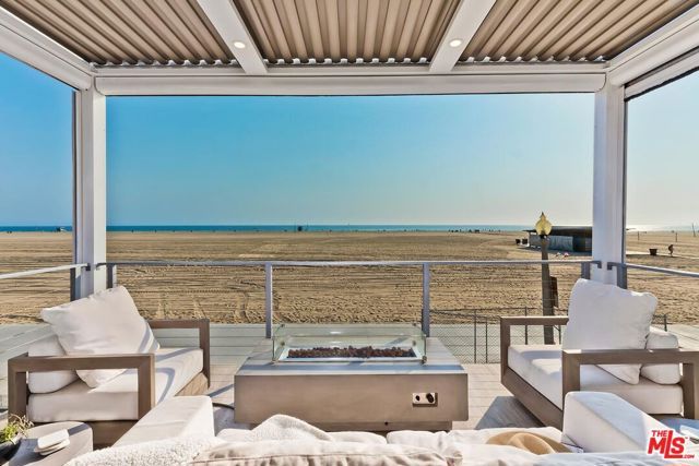 1255 Palisades Beach Road, Santa Monica, CA 90401