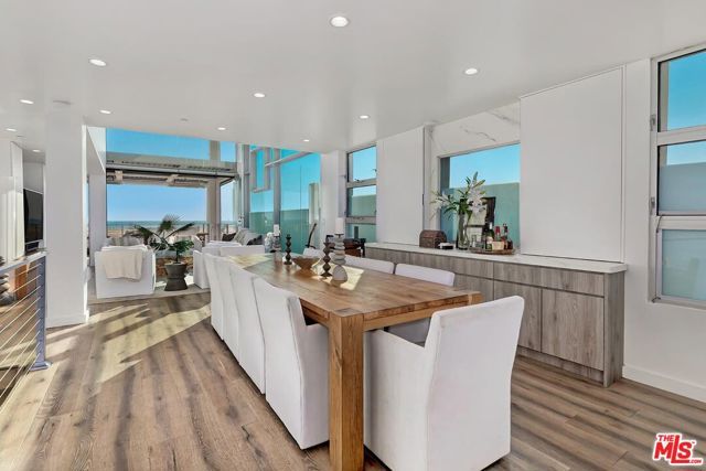 1255 Palisades Beach Road, Santa Monica, CA 90401