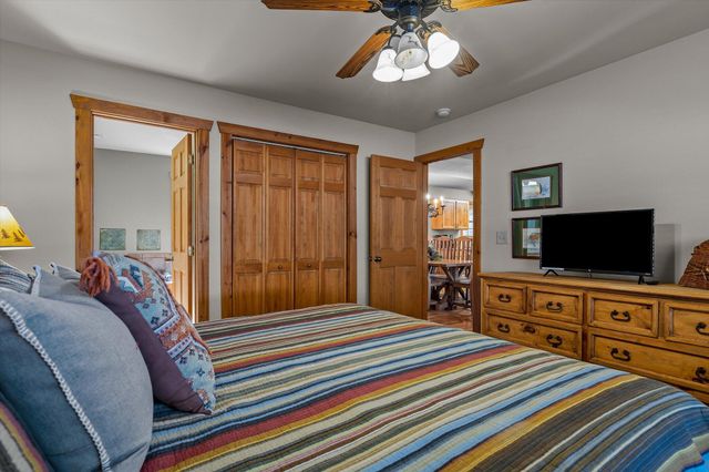 60 Mayberry Circle, Branson West, MO 65737