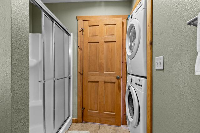 60 Mayberry Circle, Branson West, MO 65737