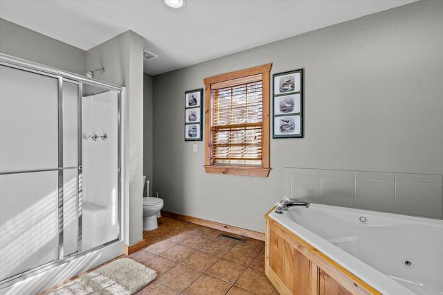 60 Mayberry Circle, Branson West, MO 65737