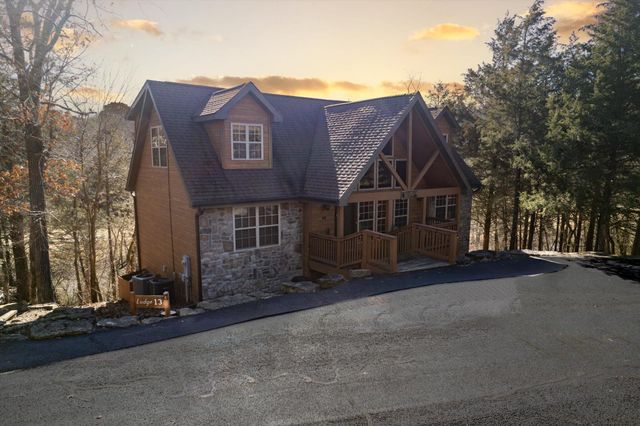 60 Mayberry Circle, Branson West, MO 65737