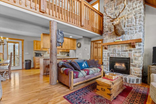 60 Mayberry Circle, Branson West, MO 65737