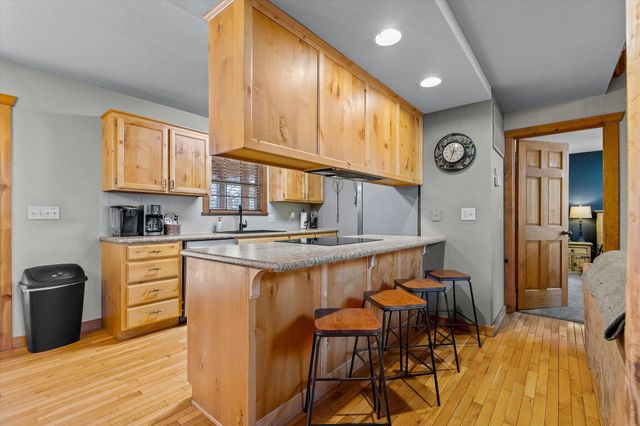 60 Mayberry Circle, Branson West, MO 65737