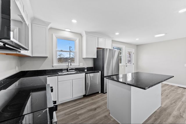 600 Lane Ct, Nashville, TN 37207