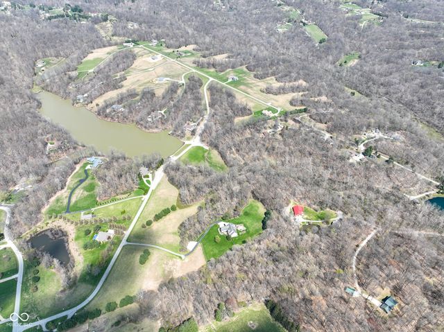 3271 Eagles Point, Martinsville, IN 46151