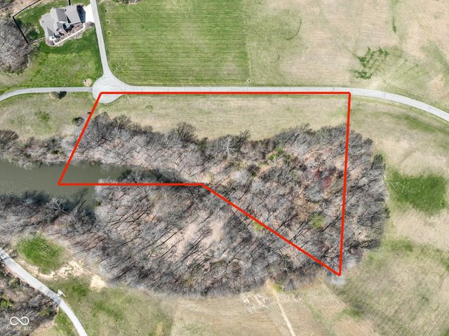 3271 Eagles Point, Martinsville, IN 46151