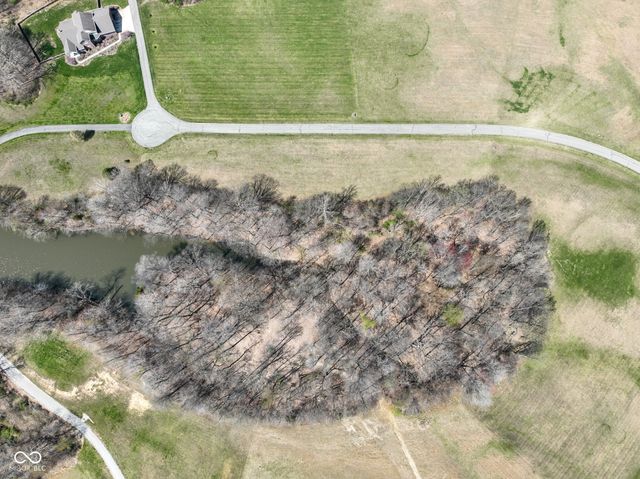 3271 Eagles Point, Martinsville, IN 46151