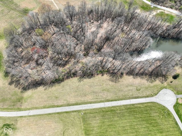 3271 Eagles Point, Martinsville, IN 46151