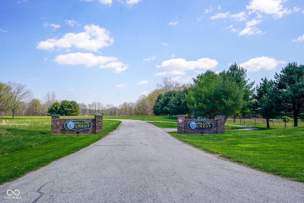 3271 Eagles Point, Martinsville, IN 46151