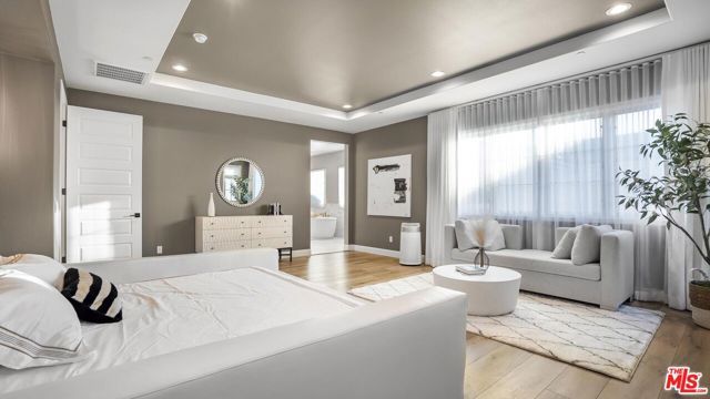 62 Poncho, Irvine, CA 92602