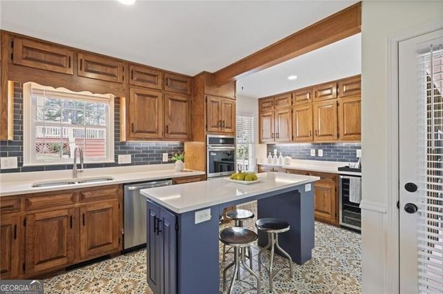 840 Hickory Drive SW, Marietta, GA 30064