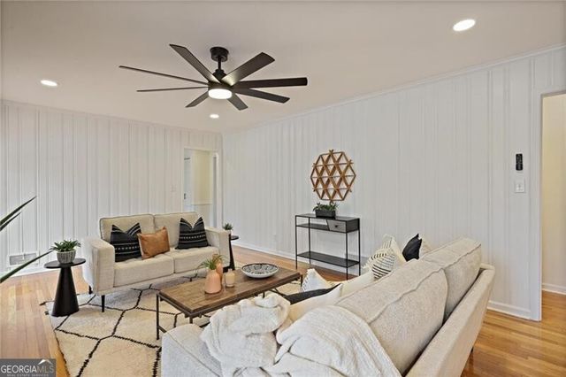 840 Hickory Drive SW, Marietta, GA 30064